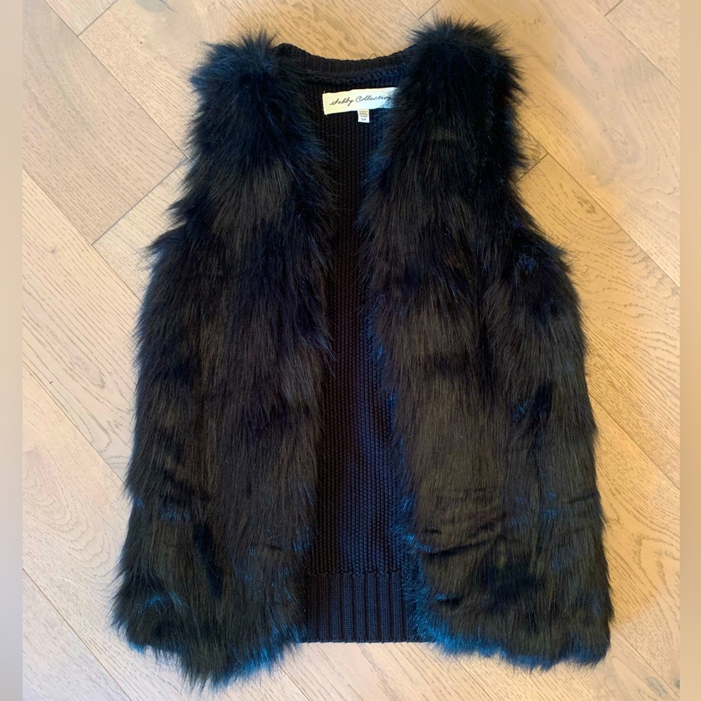 Black faux fur & knit vest, size S